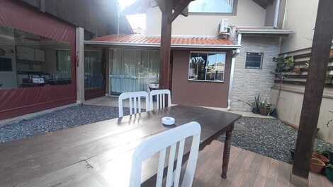 CASA GRANDE CON 4 HABITACIONES DE CASAL EN MORRINOS