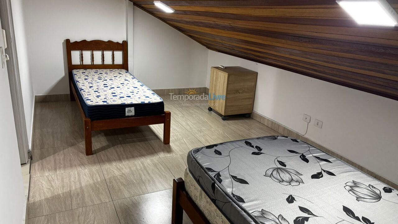 Casa para aluguel de temporada em Bertioga (Condominio Morada da Praia)