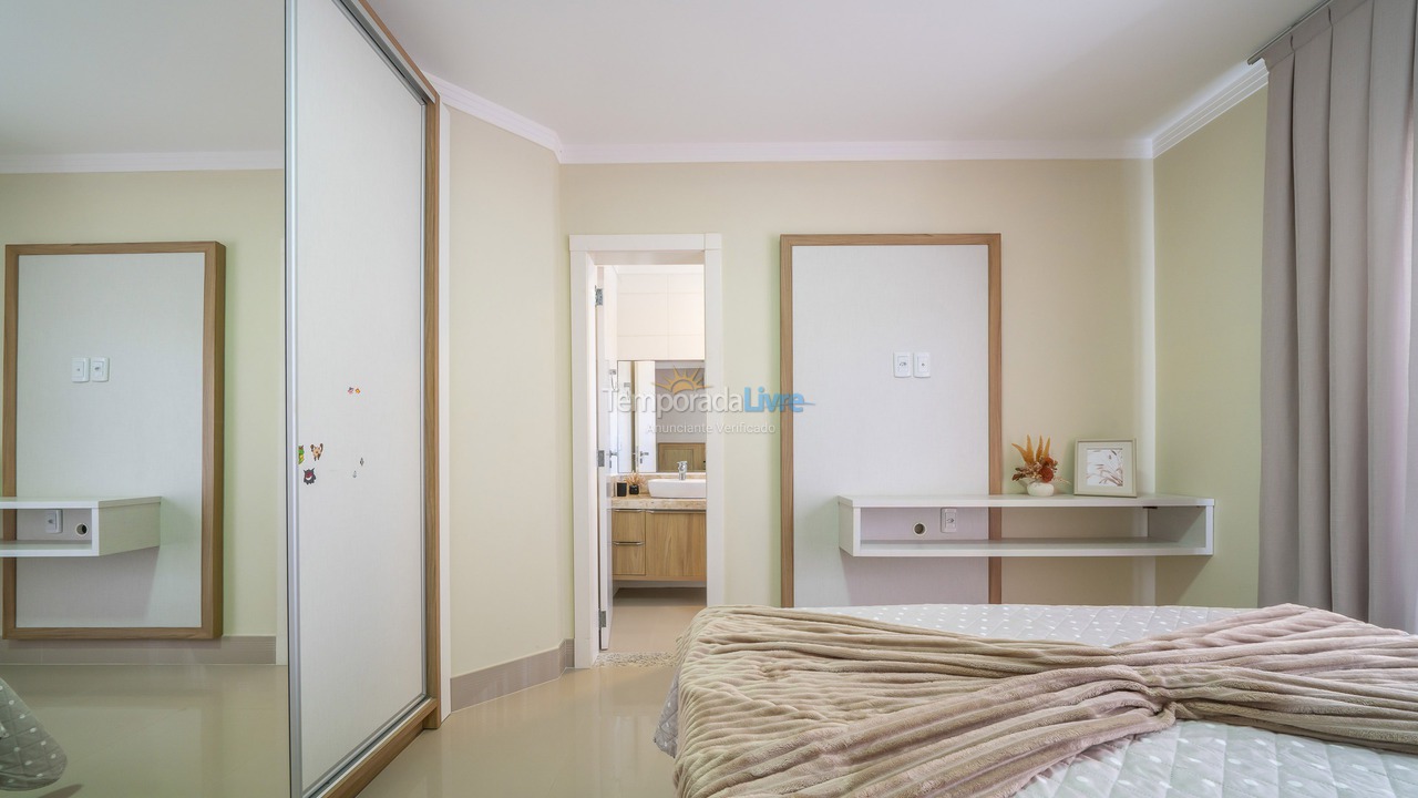 Apartment for vacation rental in Bombinhas (Praia de Quatro Ilhas)