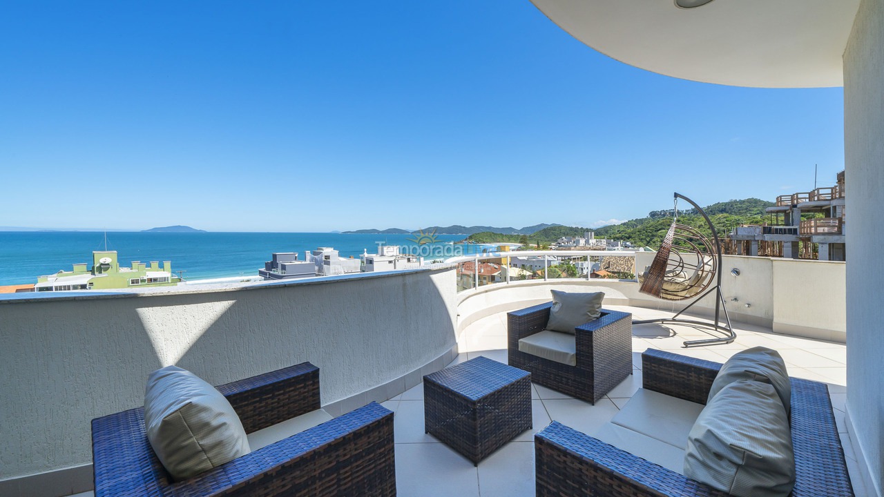 Apartment for vacation rental in Bombinhas (Praia de Quatro Ilhas)