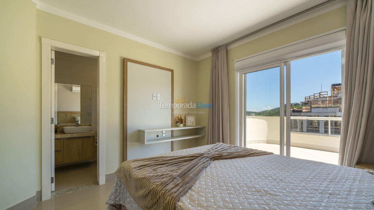 Apartment for vacation rental in Bombinhas (Praia de Quatro Ilhas)