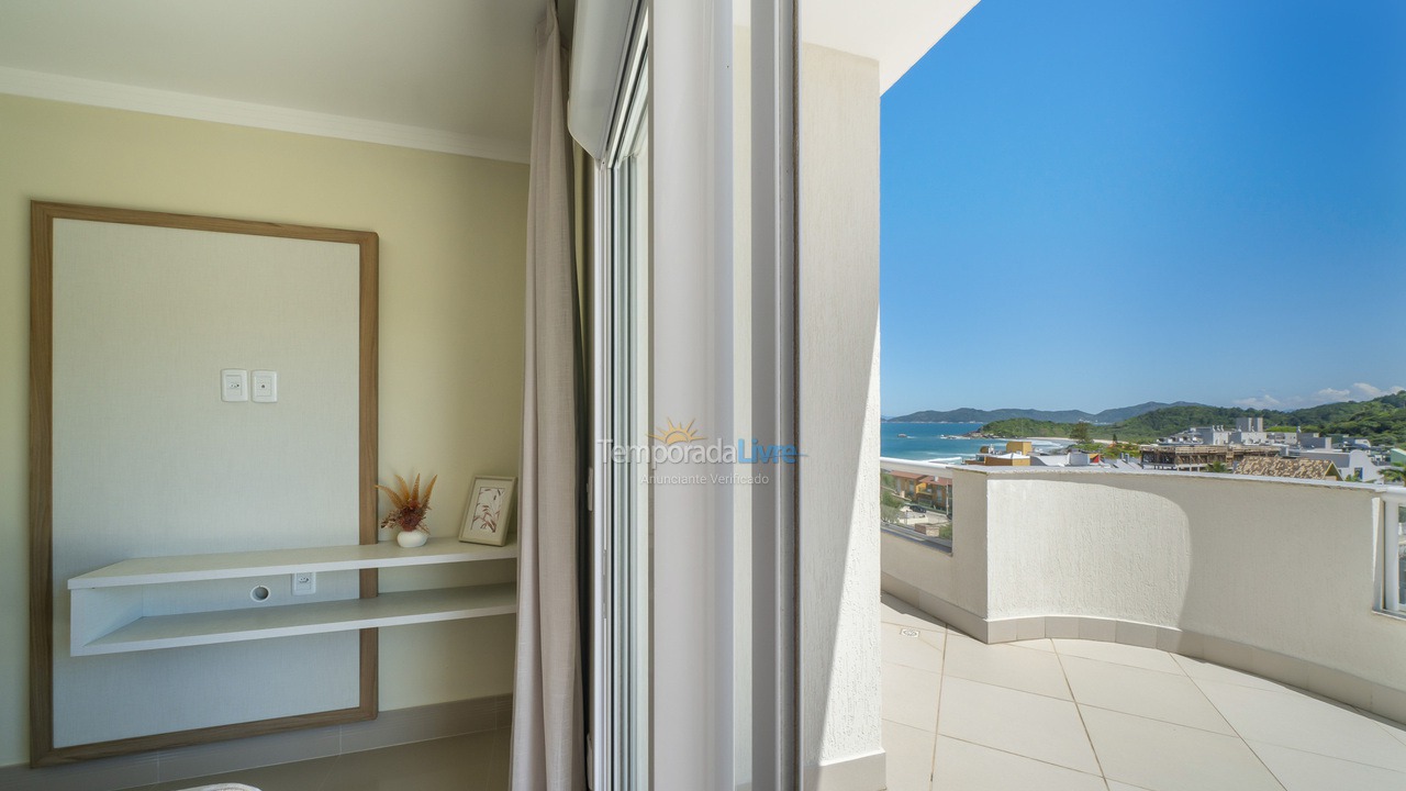 Apartment for vacation rental in Bombinhas (Praia de Quatro Ilhas)