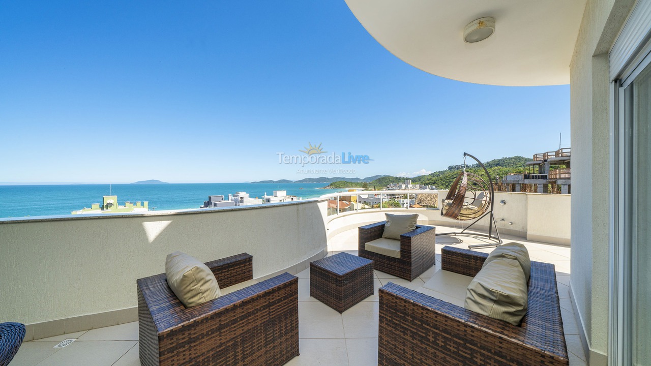 Apartment for vacation rental in Bombinhas (Praia de Quatro Ilhas)