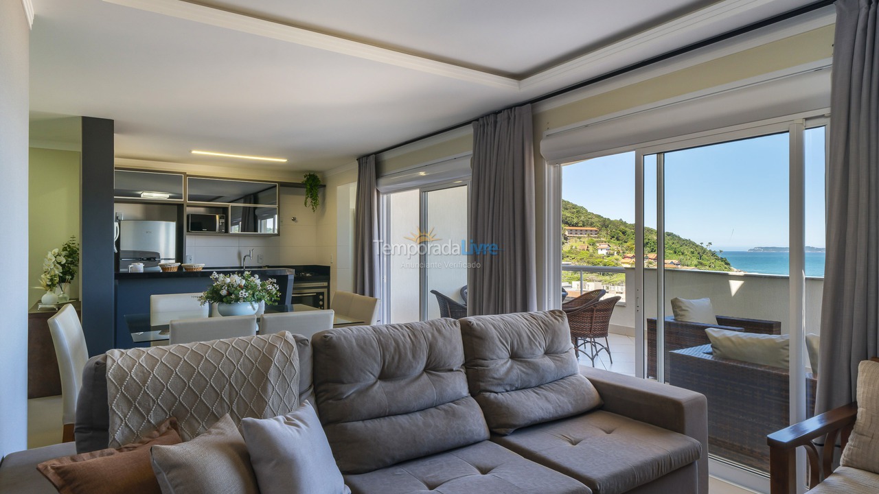 Apartment for vacation rental in Bombinhas (Praia de Quatro Ilhas)