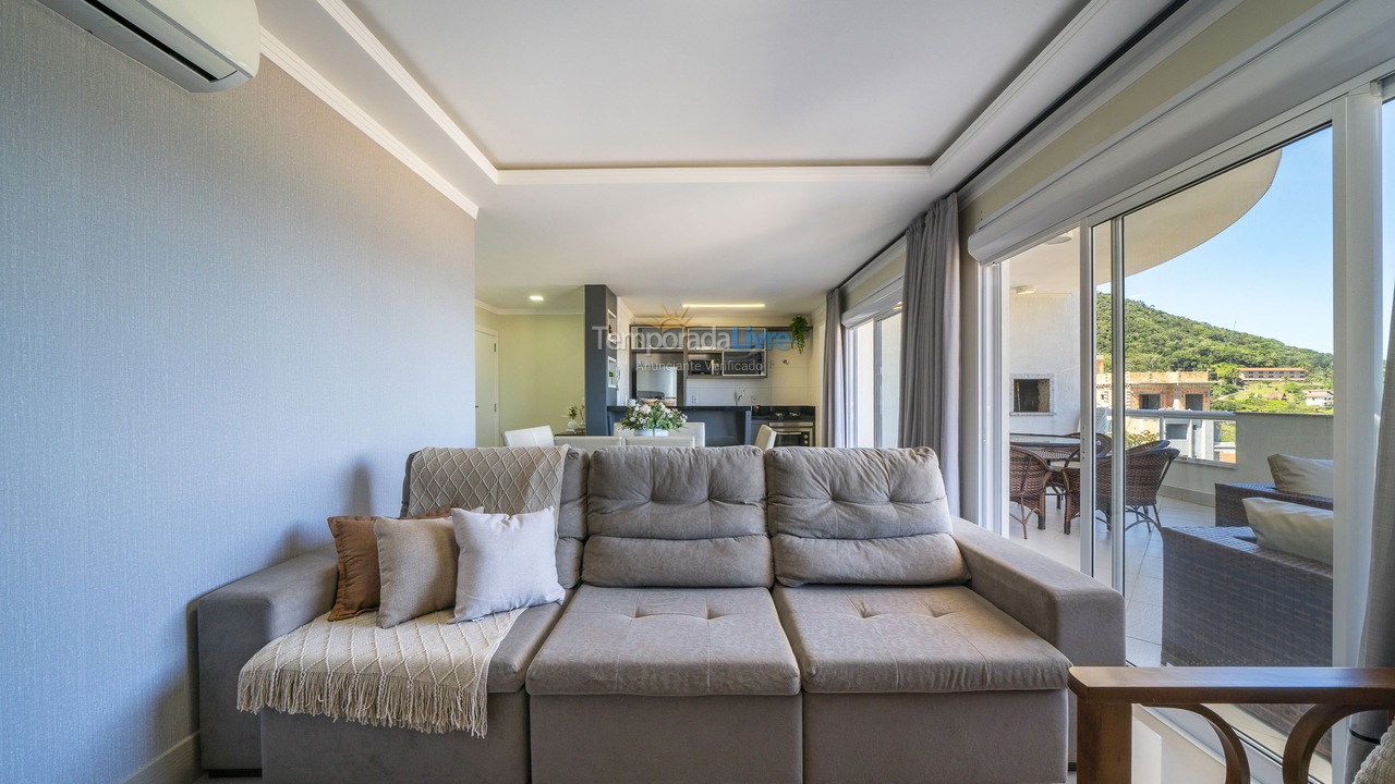 Apartment for vacation rental in Bombinhas (Praia de Quatro Ilhas)