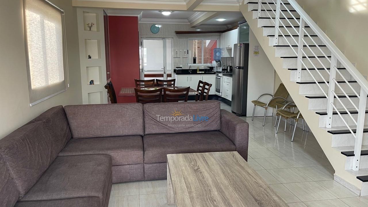 Casa para alquiler de vacaciones em Bombinhas (Praia de Bombas)