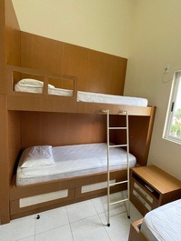 Excelente Townhouse de 3 Dormitorios en Bombas