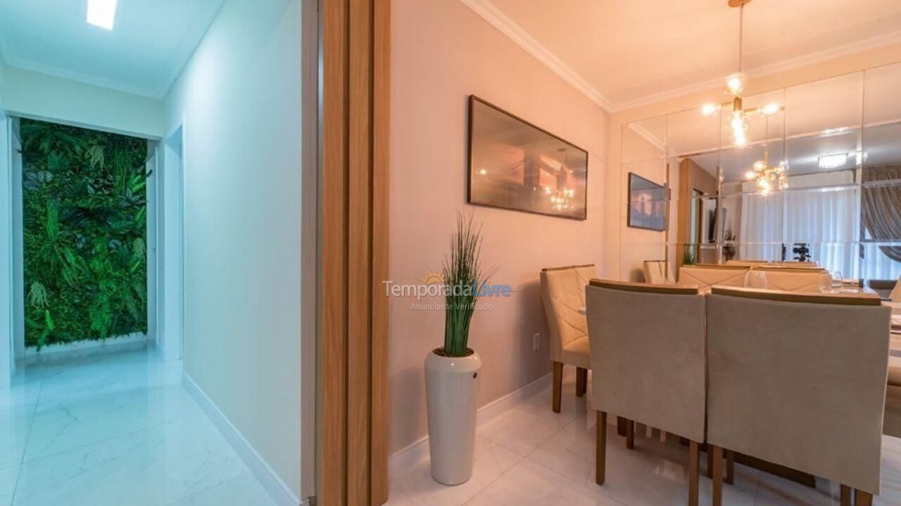 Apartment for vacation rental in Bombinhas (Praia de Bombinhas)