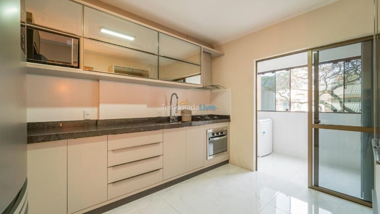 Apartment for vacation rental in Bombinhas (Praia de Bombinhas)