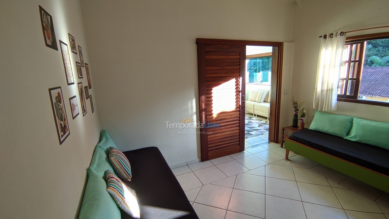 Casa para alquiler de vacaciones em Bertioga (Boraceia)