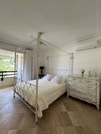 Casa frente al mar en Playa Juquehy