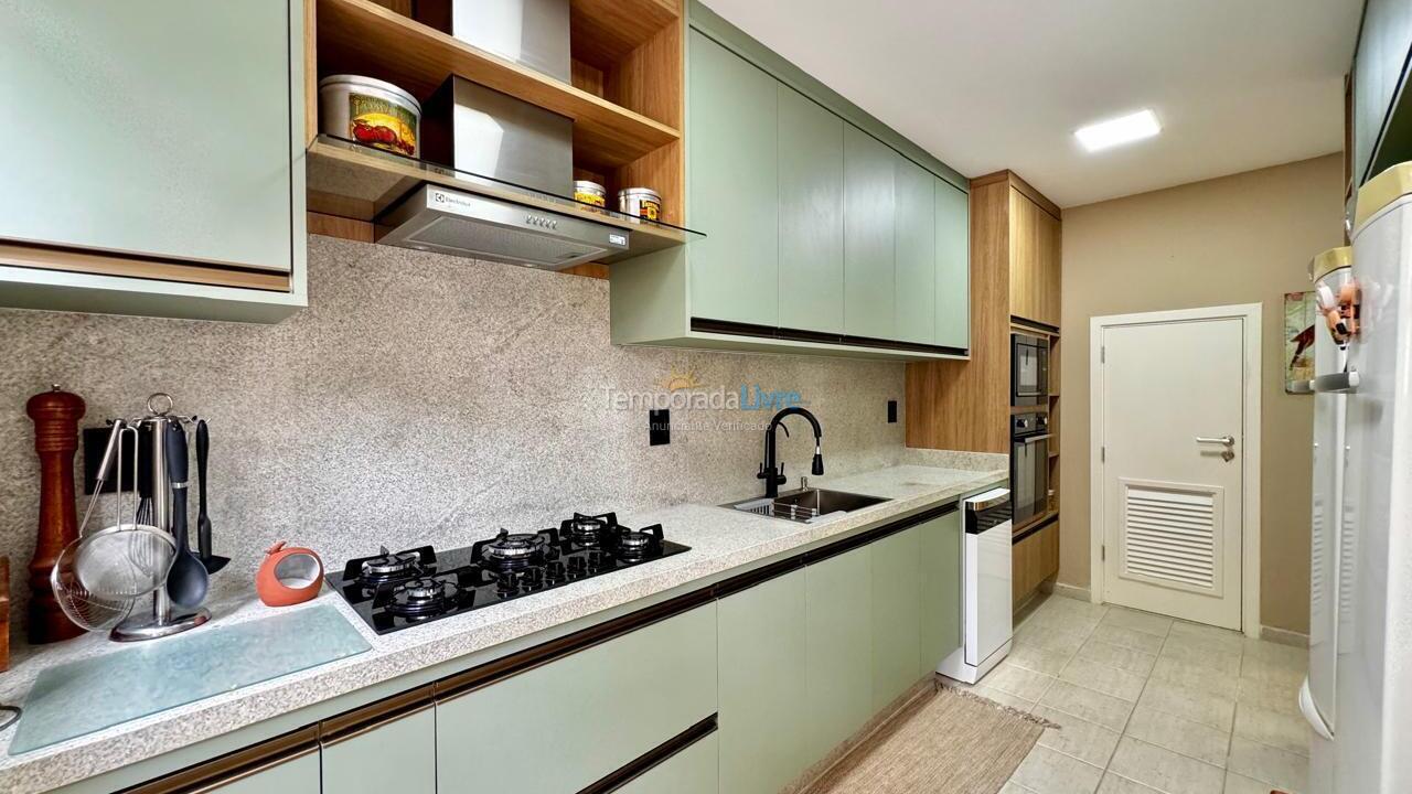 Casa para alquiler de vacaciones em São Sebastião (Juquehy)