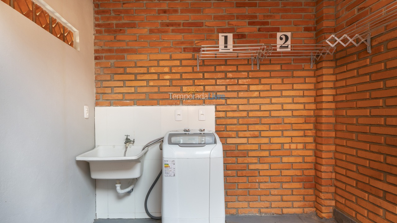 Apartamento para alquiler de vacaciones em Bombinhas (Praia de Quatro Ilhas)