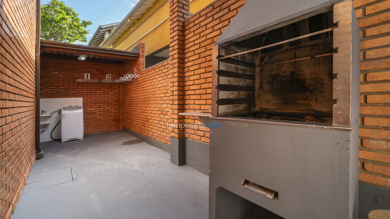 Apartamento para alquiler de vacaciones em Bombinhas (Praia de Quatro Ilhas)