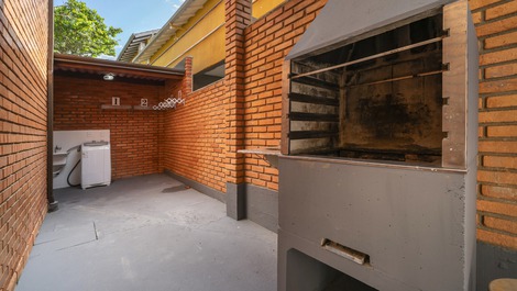 Apartamento a 30 metros del mar en el centro de Bombinhas