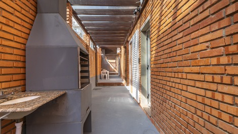 Apartamento a 30 metros del mar en el centro de Bombinhas