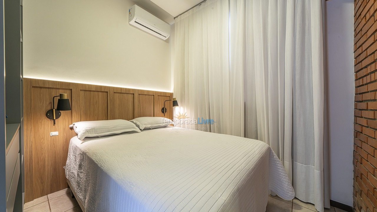 Apartamento para alquiler de vacaciones em Bombinhas (Praia de Quatro Ilhas)