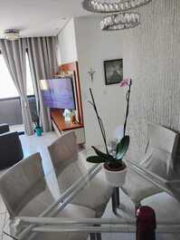 2 Bedroom Apartment with Suite and Sea View