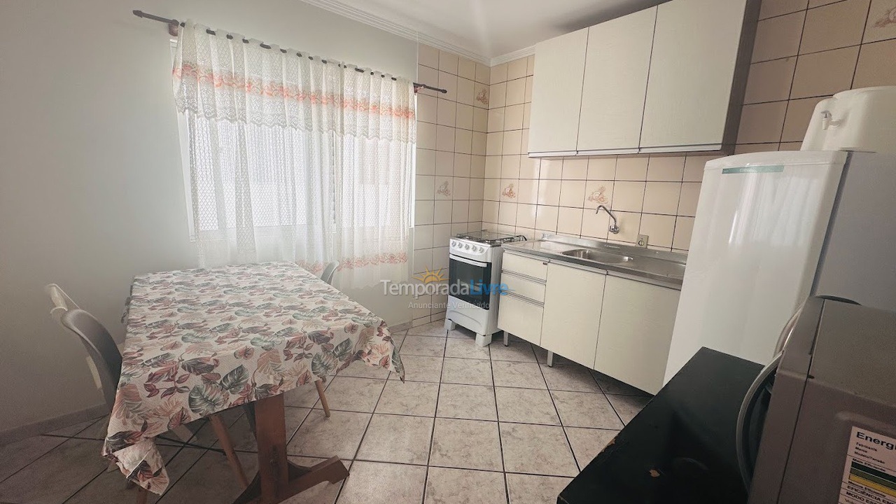 Apartamento para aluguel de temporada em Balneário Camboriú (Praia Central)