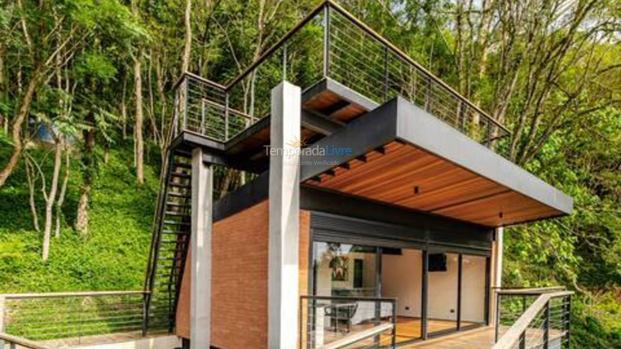 House for vacation rental in Santo Antônio do Pinhal (Rio Preto)