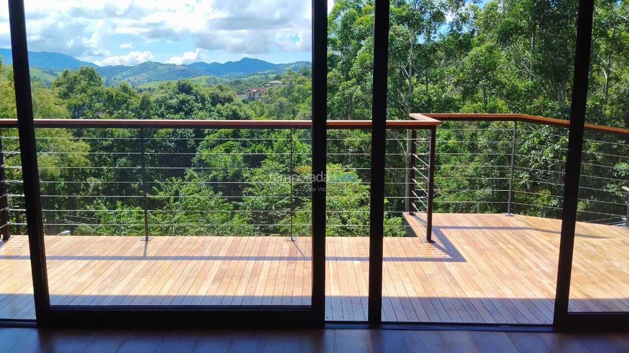 House for vacation rental in Santo Antônio do Pinhal (Rio Preto)