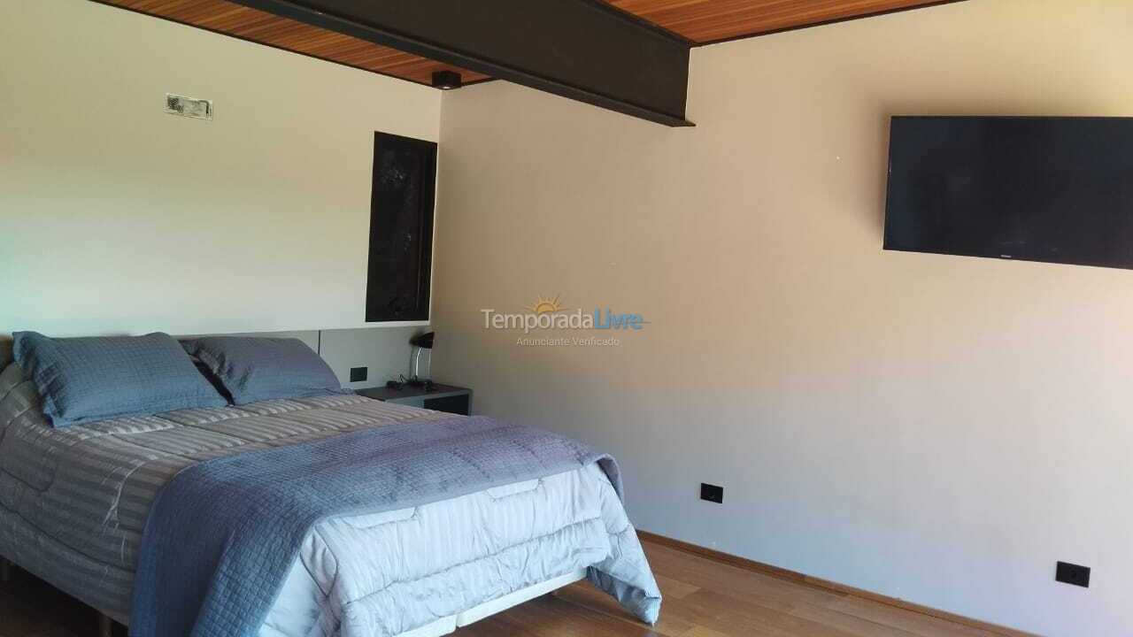 House for vacation rental in Santo Antônio do Pinhal (Rio Preto)