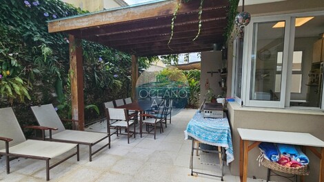 Casa a venda condomínio Juquehy - 100m da praia, c/ 4 suítes,...