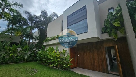 Casa em Condomínio Temporada -Juquehy - Portal 08, 300m da praia,...