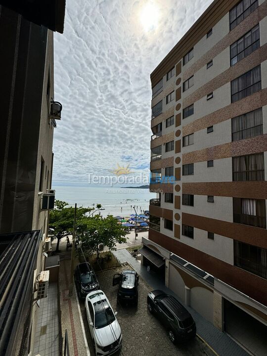 Apartamento para alquiler de vacaciones em Itapema (Meia Praia)