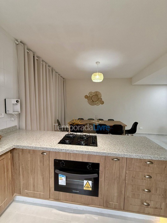 Casa para alquiler de vacaciones em Bertioga (Jardim Indaiá)