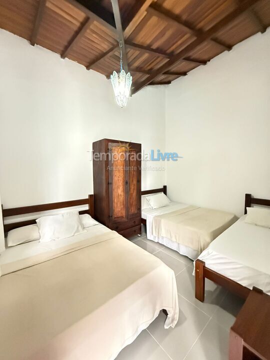 Casa para alquiler de vacaciones em Bertioga (Jardim Indaiá)