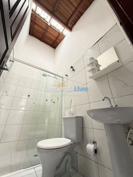 Casa para alquiler de vacaciones em Bertioga (Jardim Indaiá)
