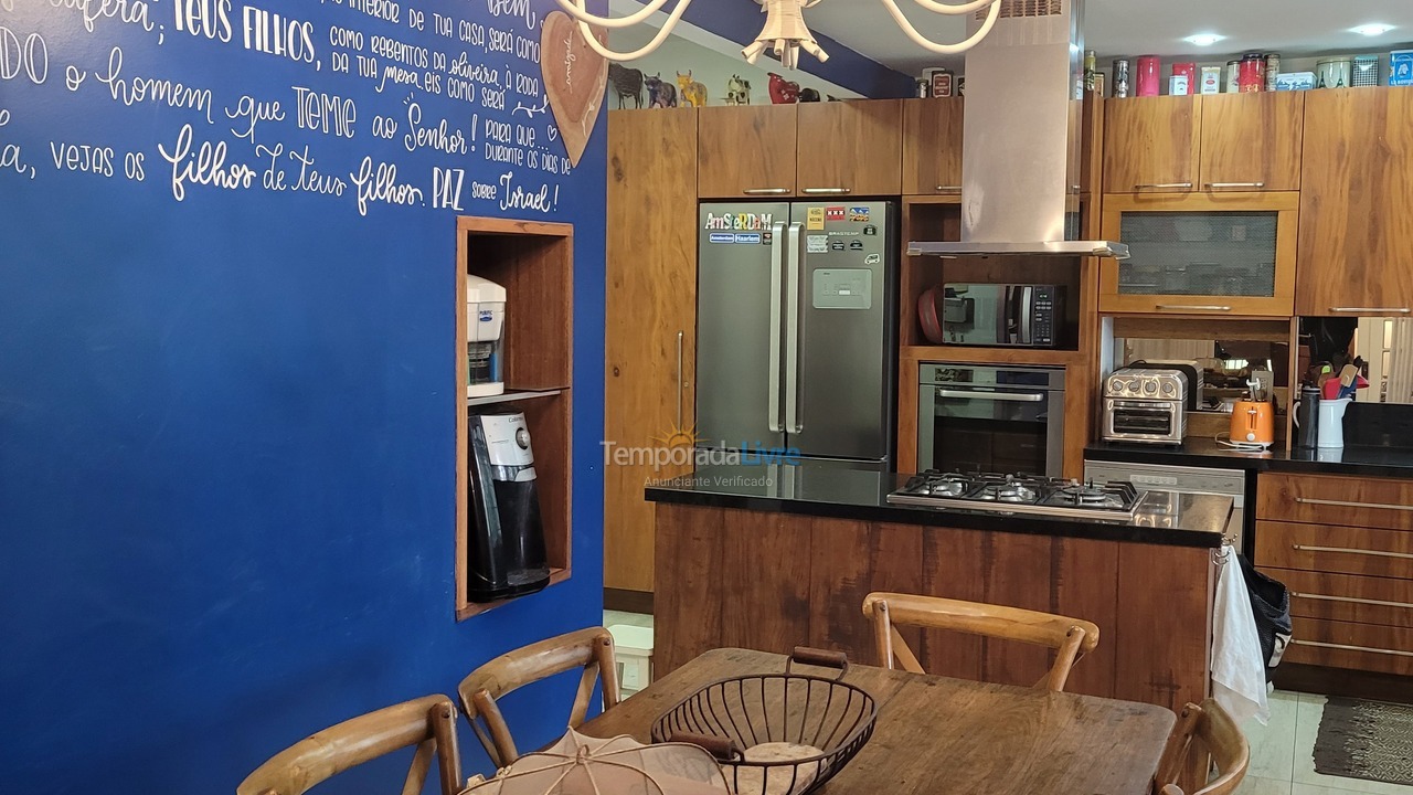 Casa para aluguel de temporada em Florianópolis (Cachoeira do Bom Jesus)