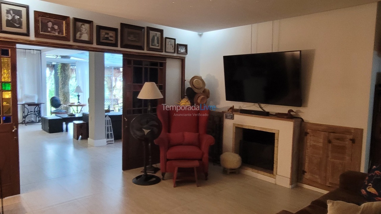 Casa para aluguel de temporada em Florianópolis (Cachoeira do Bom Jesus)