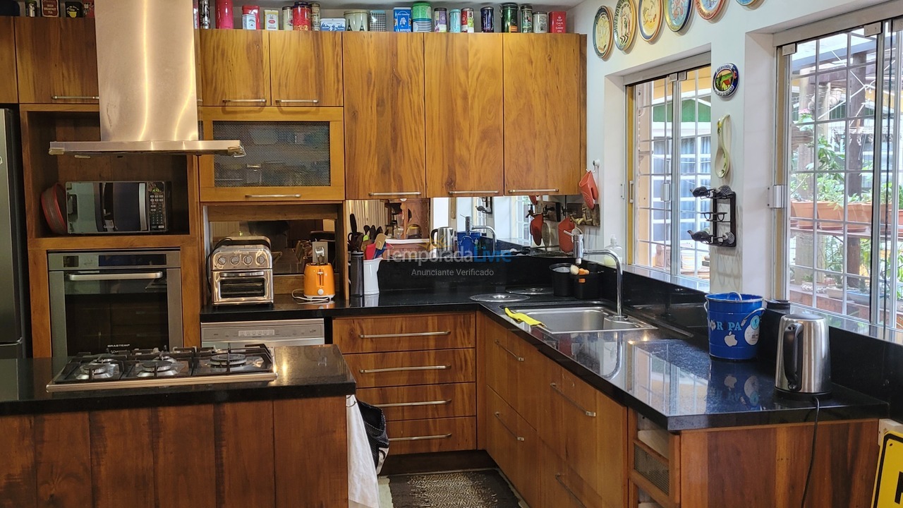 Casa para aluguel de temporada em Florianópolis (Cachoeira do Bom Jesus)