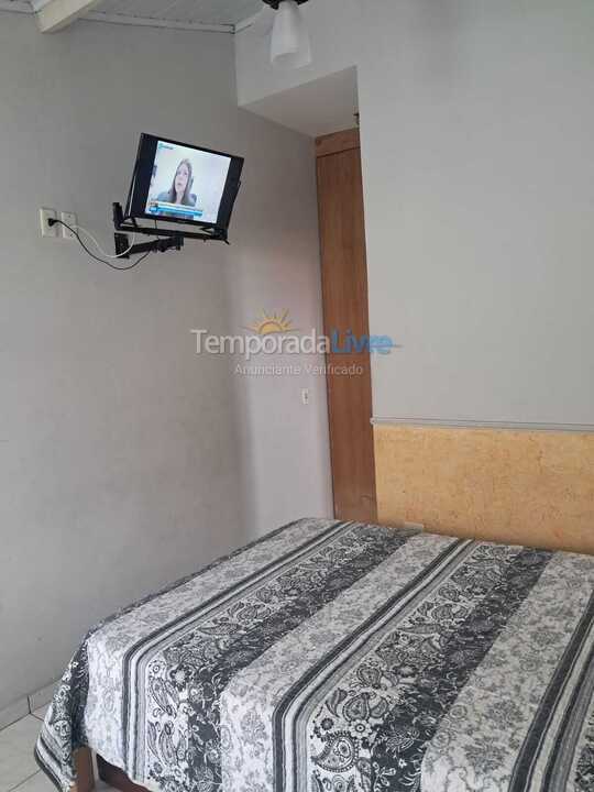 Apartamento para aluguel de temporada em Ubatuba (Praia das Toninhas)