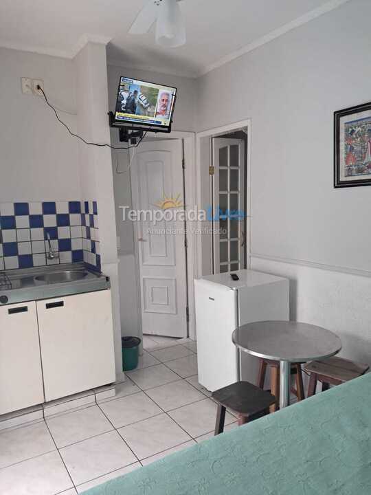 Apartamento para aluguel de temporada em Ubatuba (Praia das Toninhas)