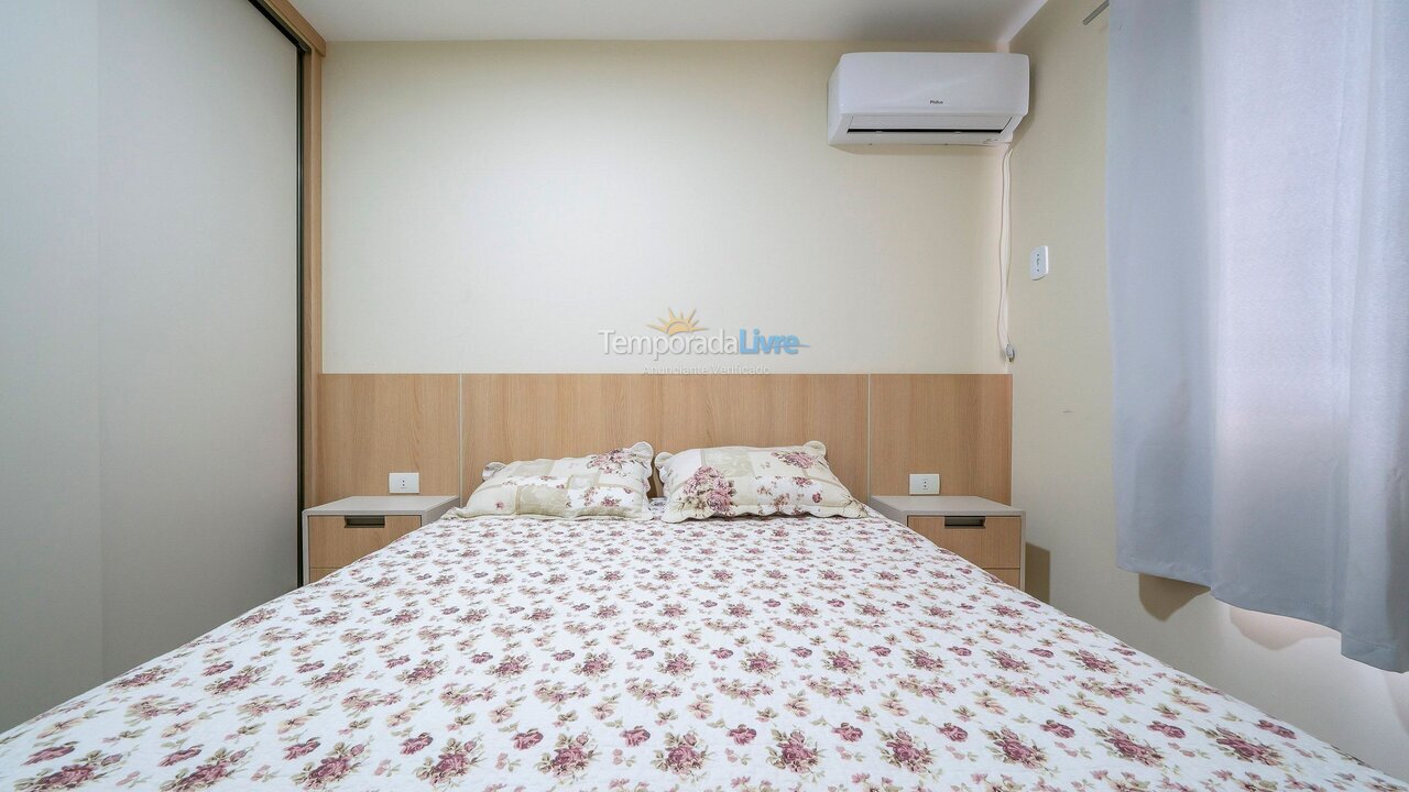 Apartamento para aluguel de temporada em Bombinhas (Praia de Bombas)