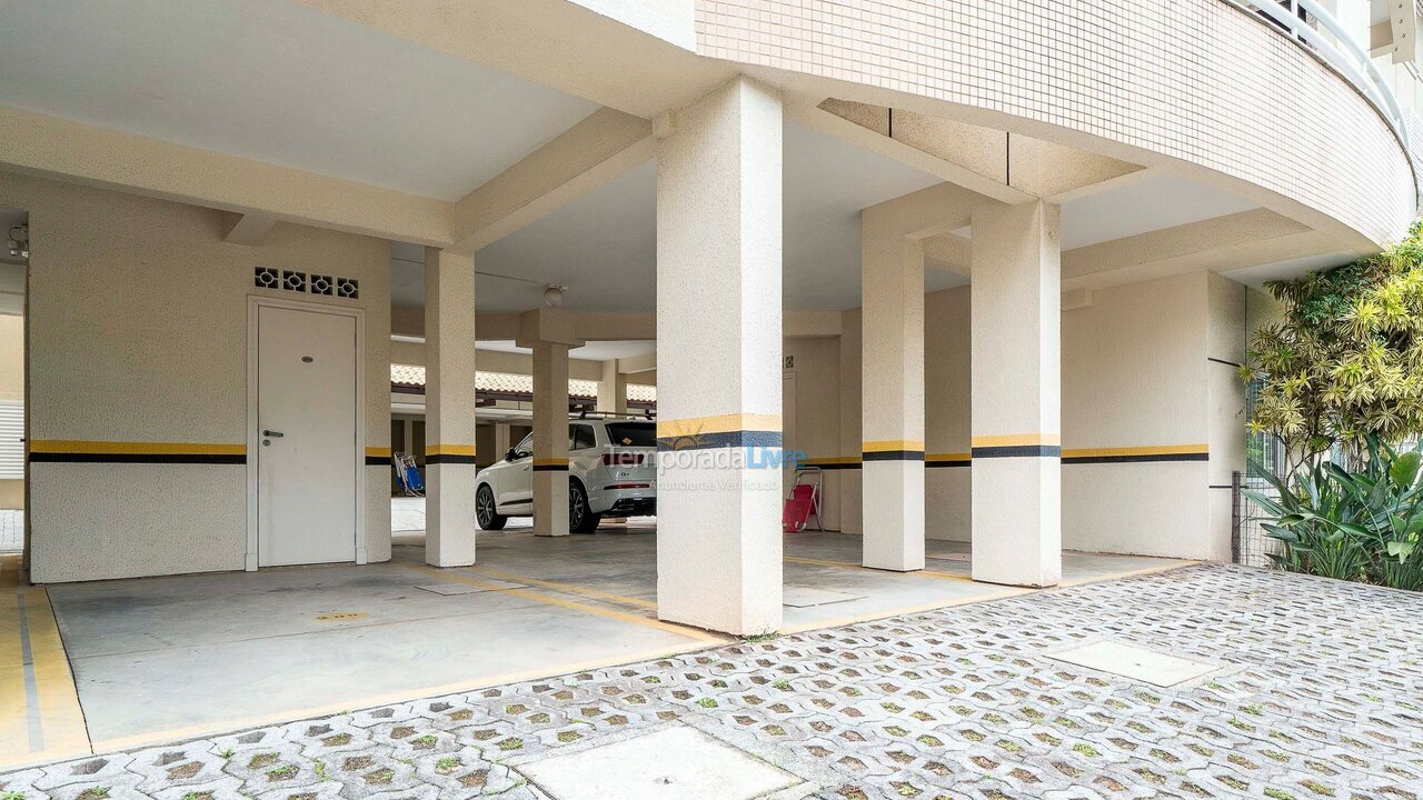 Apartamento para aluguel de temporada em Bombinhas (Praia de Bombas)