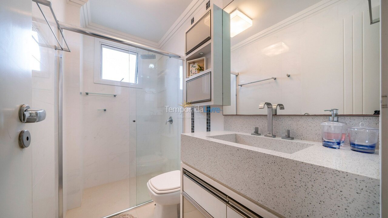 Apartamento para aluguel de temporada em Bombinhas (Praia de Bombas)