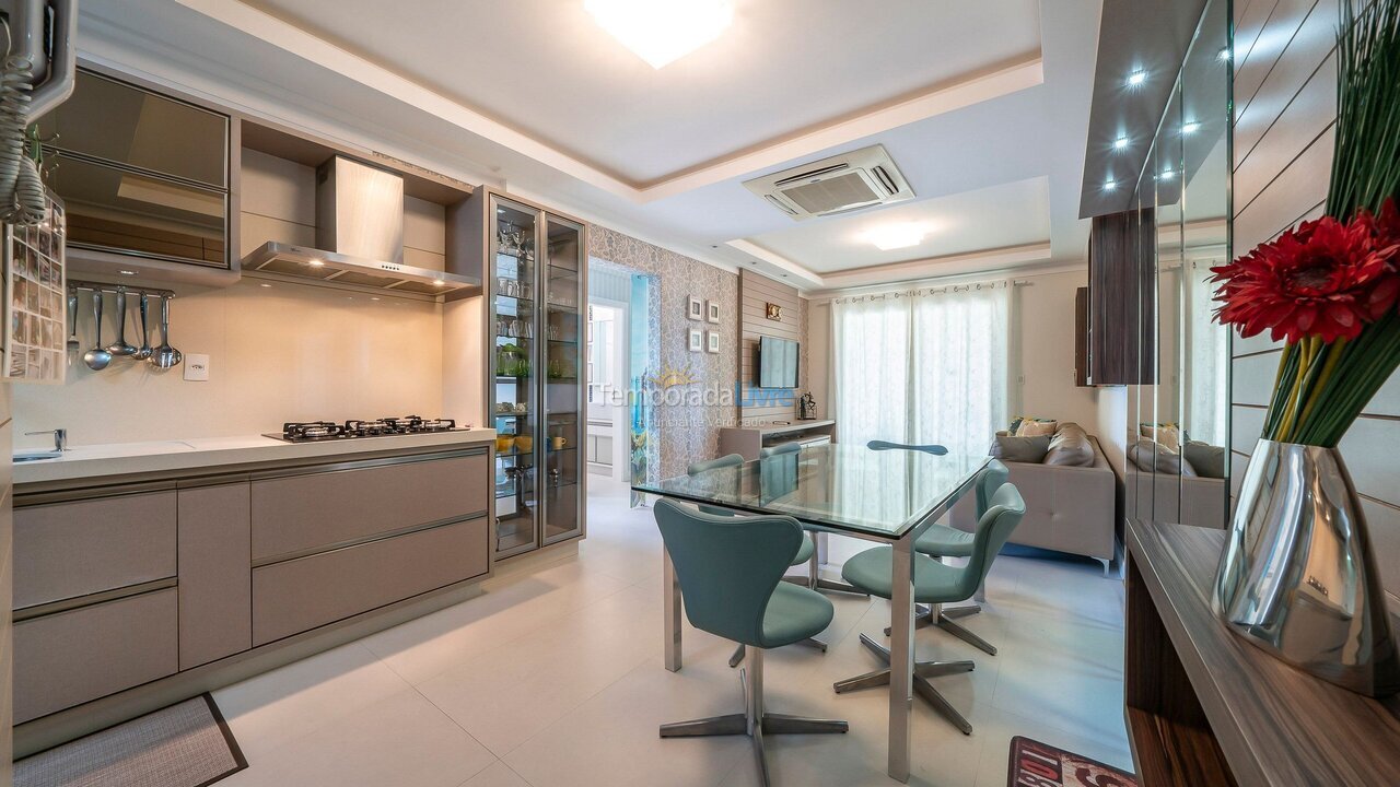 Apartamento para aluguel de temporada em Bombinhas (Praia de Bombas)