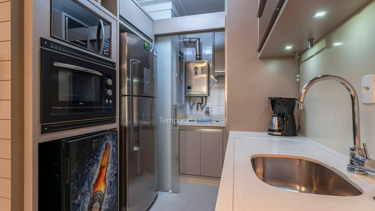 Apartamento para aluguel de temporada em Bombinhas (Praia de Bombas)