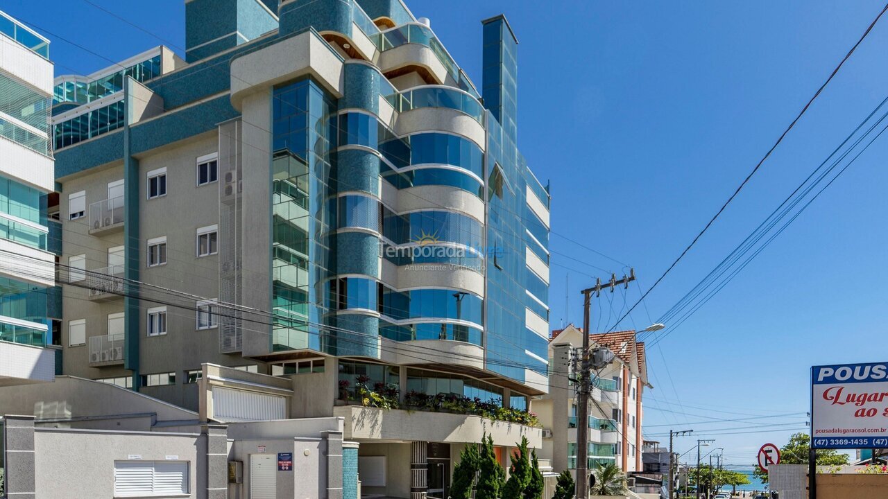 Apartamento para aluguel de temporada em Bombinhas (Praia de Bombas)