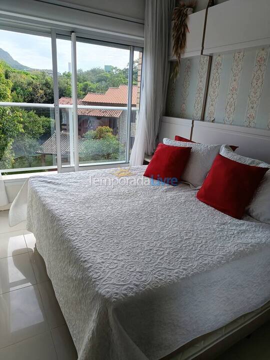 Apartment for vacation rental in Florianópolis (Praia do Santinho)