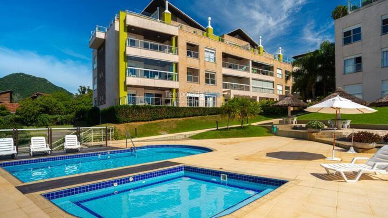 Apartment for vacation rental in Florianópolis (Praia do Santinho)