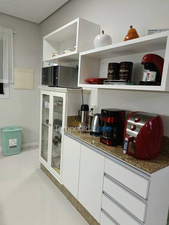 Apartment for vacation rental in Florianópolis (Praia do Santinho)