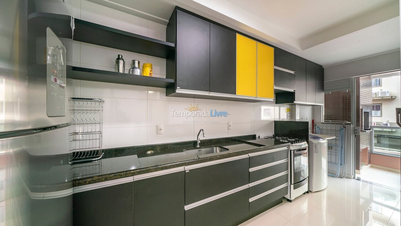 Apartamento para aluguel de temporada em Bombinhas (Praia de Bombas)