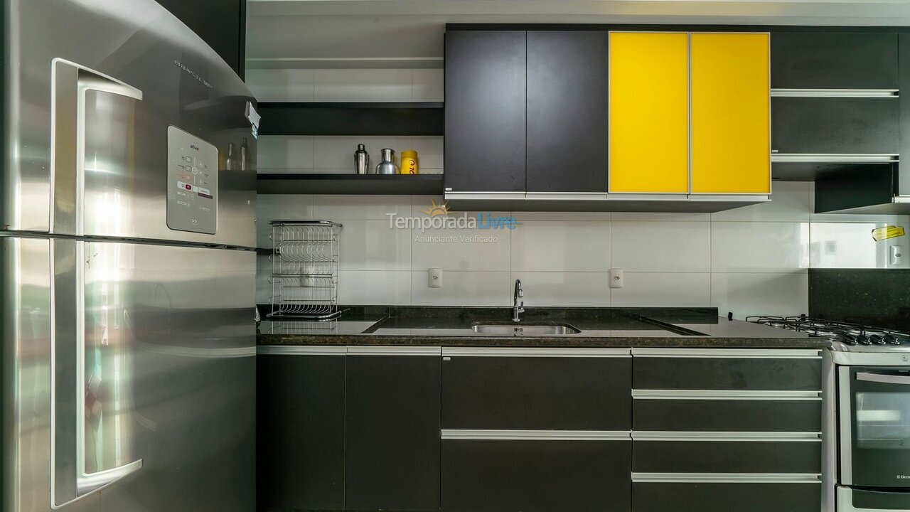 Apartamento para aluguel de temporada em Bombinhas (Praia de Bombas)