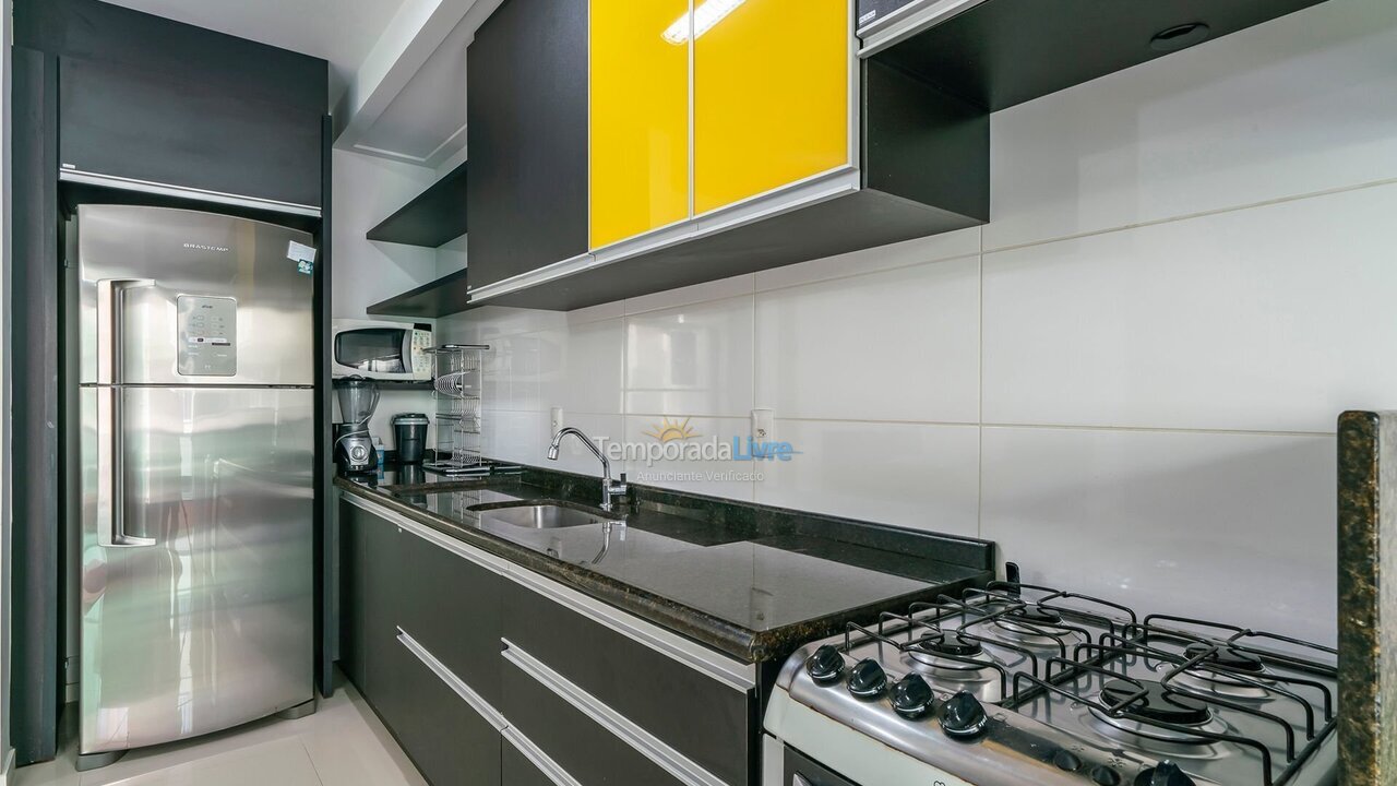 Apartamento para aluguel de temporada em Bombinhas (Praia de Bombas)