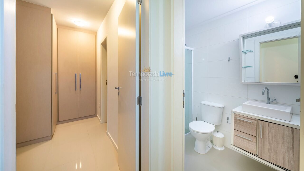 Apartamento para aluguel de temporada em Bombinhas (Praia de Bombas)